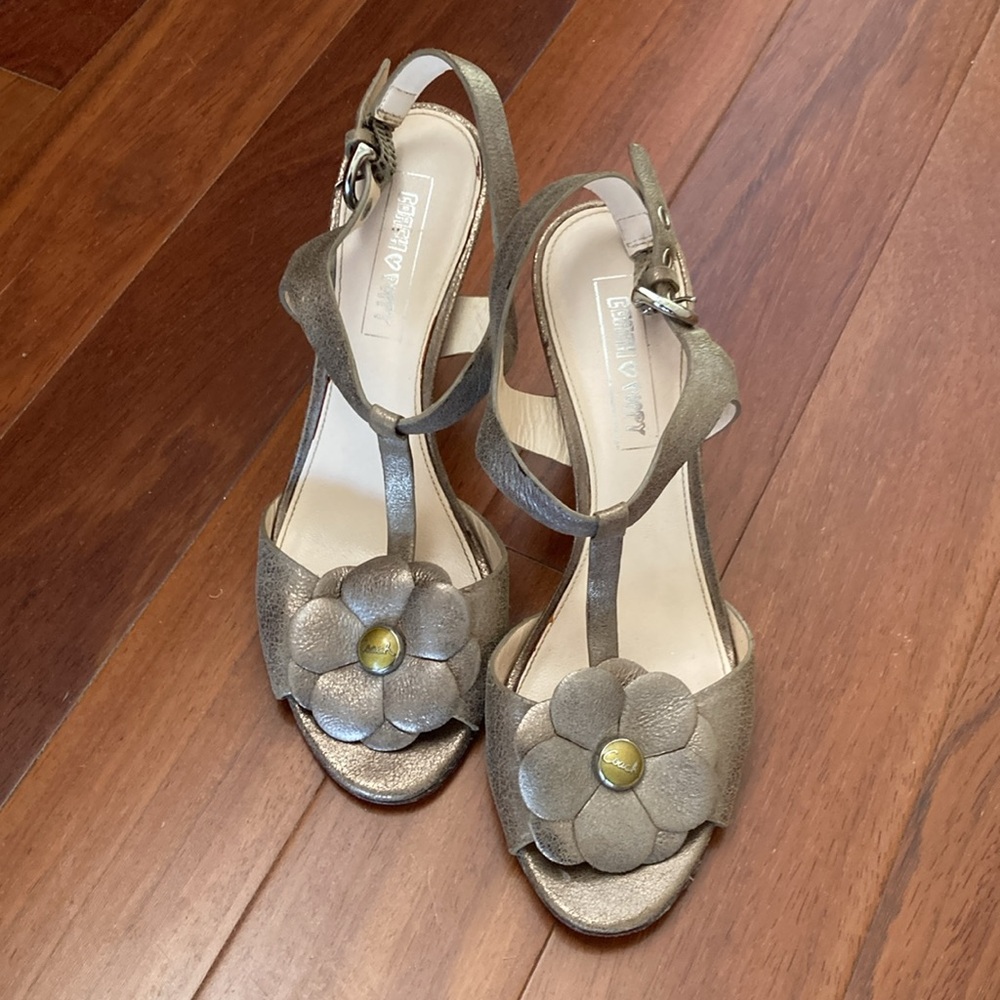 Coach Poppy 3.5 inch heels Sandal Gold - Picture 11 of 12